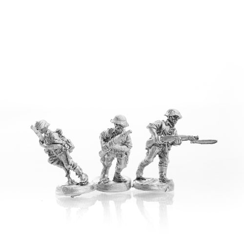 LAH Rifle Section, riflemen advancing