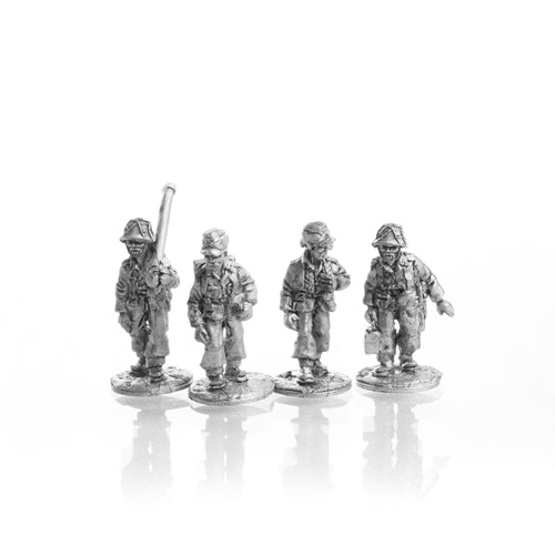 TED 80 mm Mortar Crew, moving